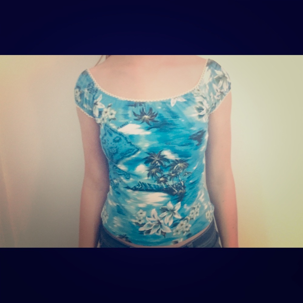 Slightly cropped tropical top